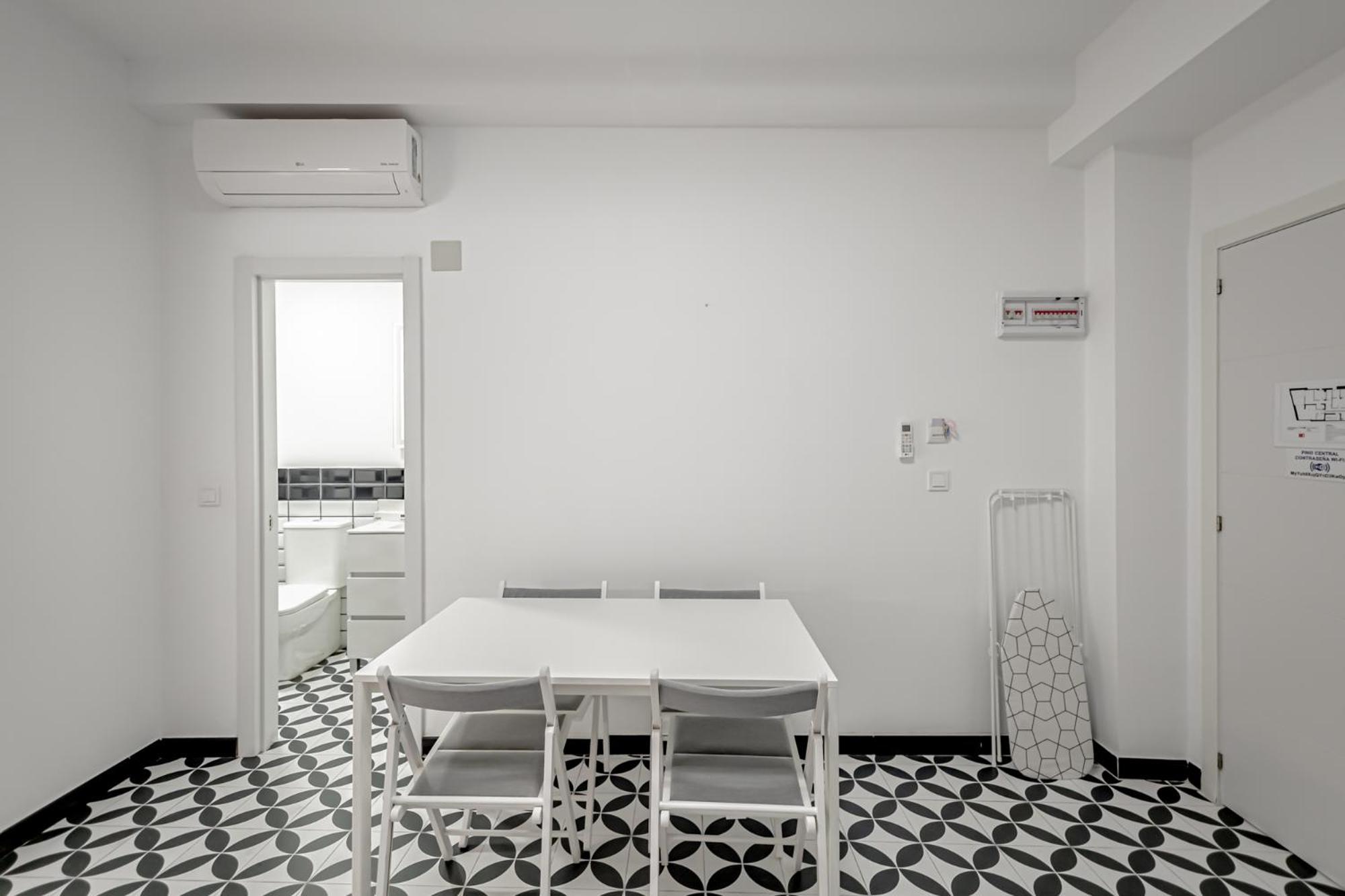 Apartamentos Pino ベニドルム 部屋 写真